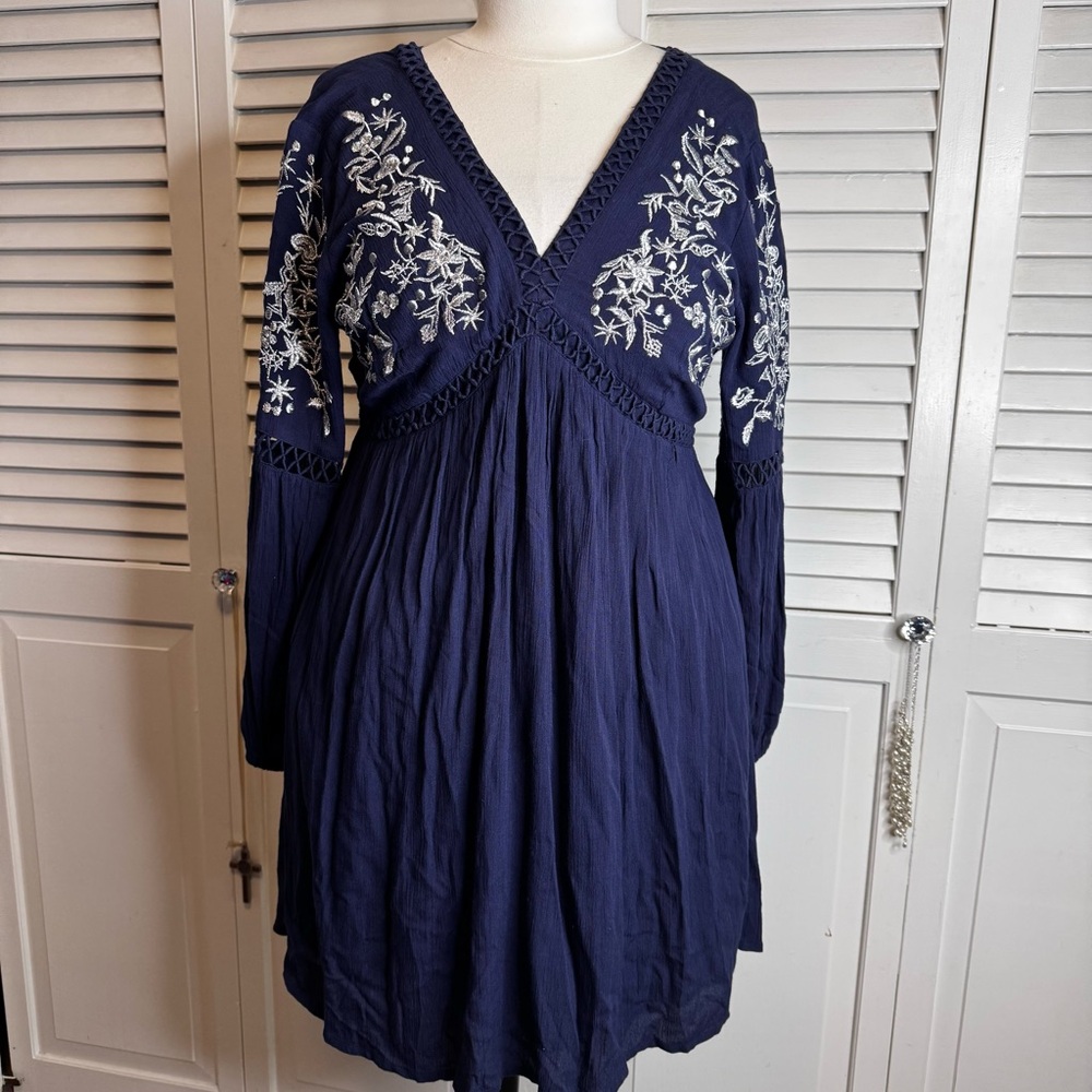 BLUE RAIN MED BLUE EMBROIDERED DRESS BALLOON SLEEVES COTTAGE CORE HIPPIE BOHO